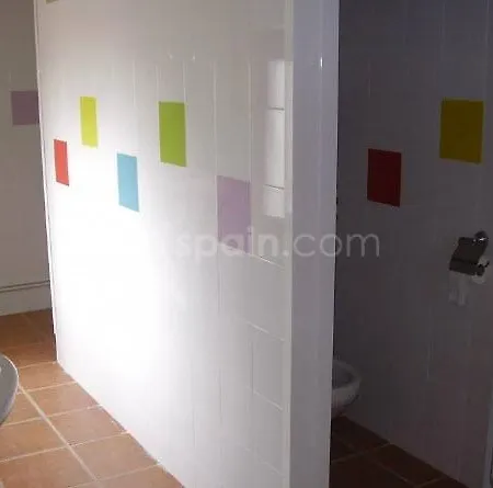 بيت شباب Albergue Cetina